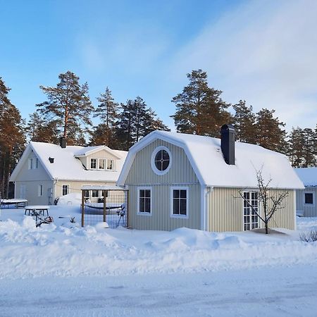 Charmigt hus och mysigt boende! Appartement Hudiksvall Buitenkant foto