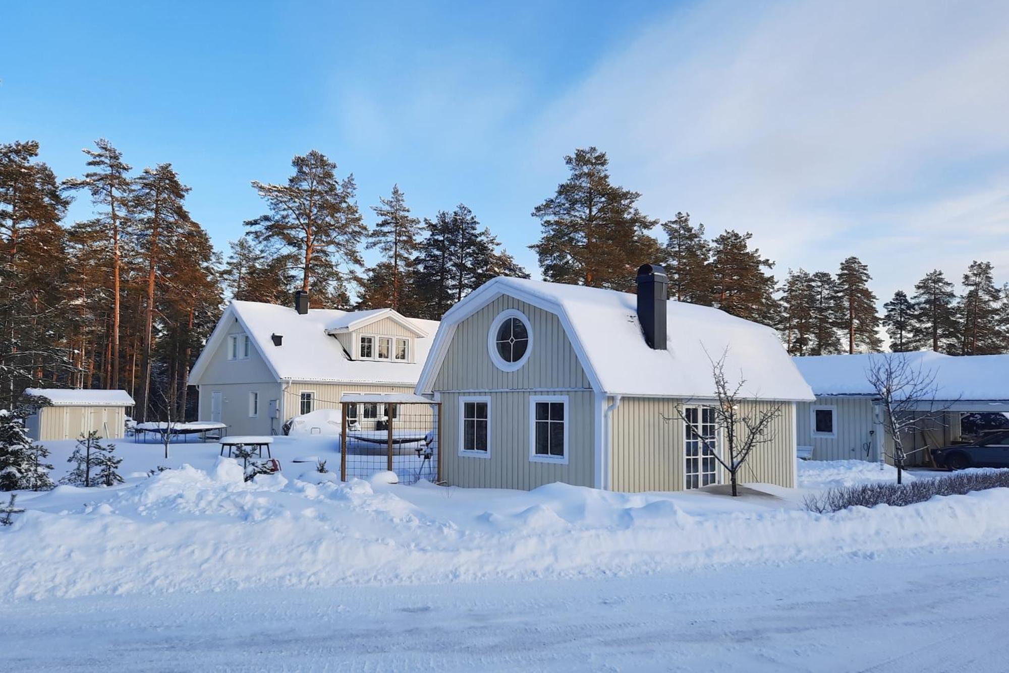 Charmigt hus och mysigt boende! Appartement Hudiksvall Buitenkant foto